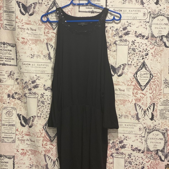 Black semi formal dress 👗 - Picture 3 of 4